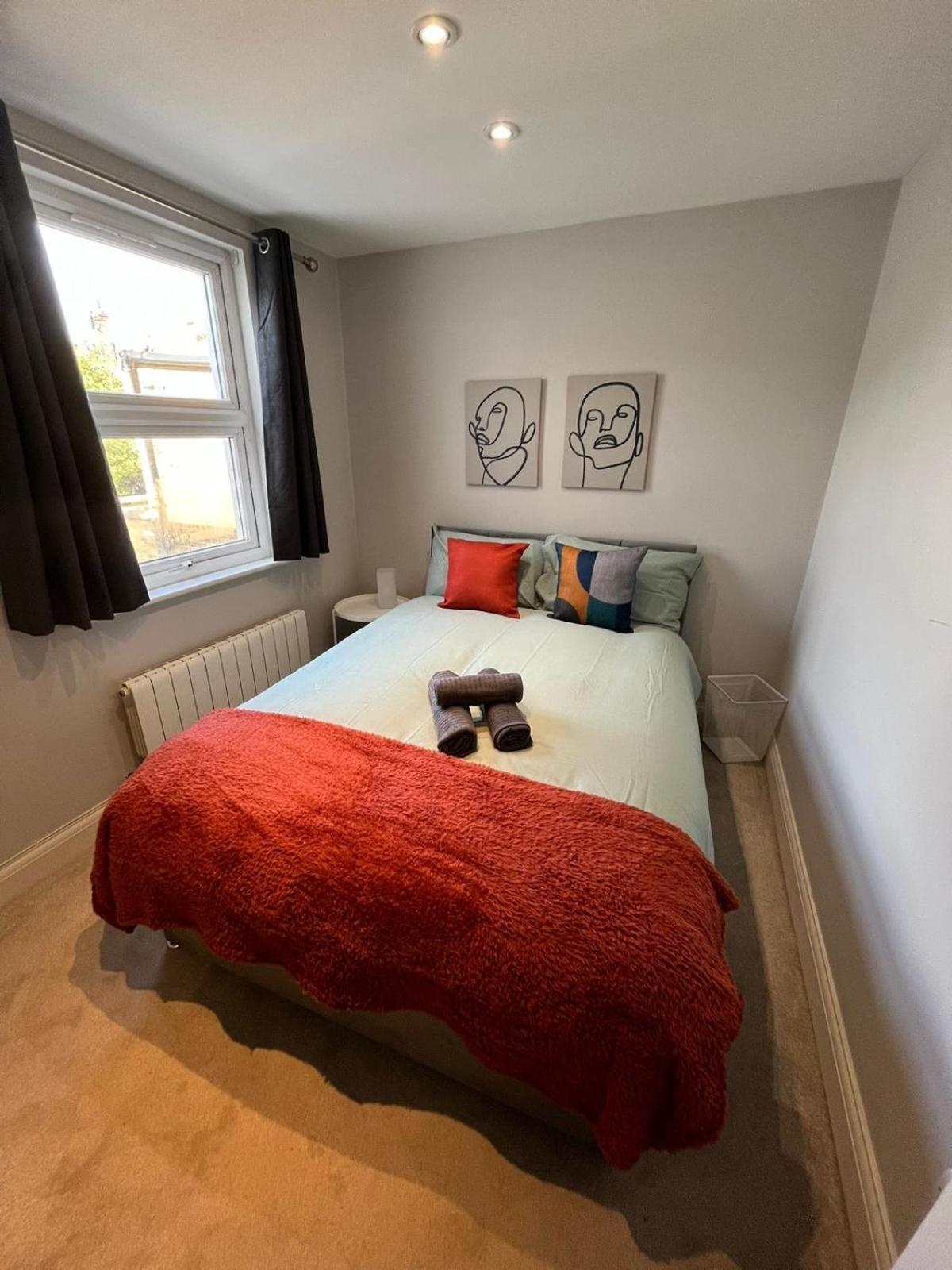 Brentford Guest Rooms Exteriér fotografie