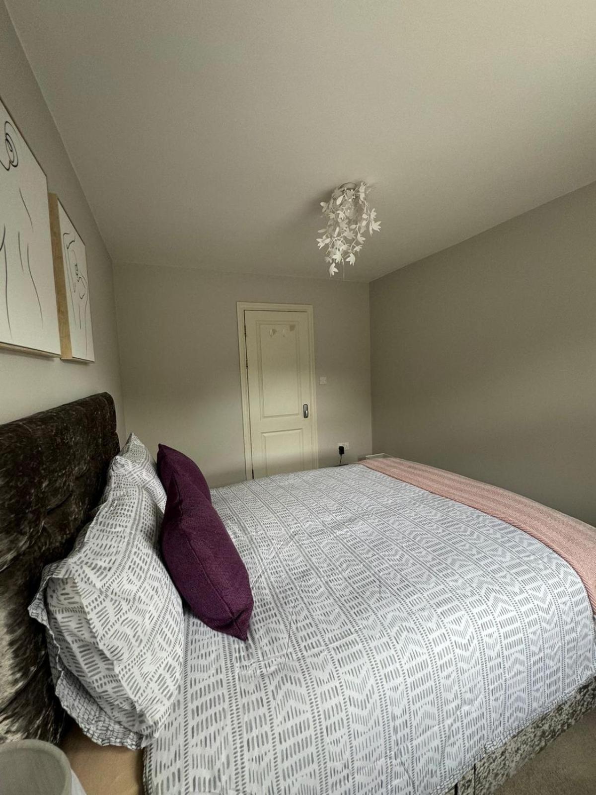 Brentford Guest Rooms Exteriér fotografie