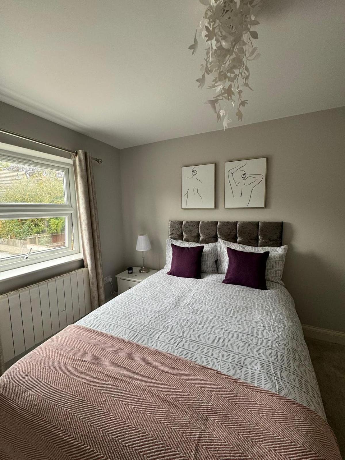 Brentford Guest Rooms Exteriér fotografie